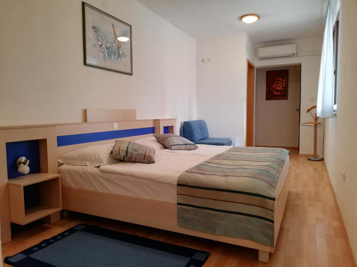 Apartments With A Parking Space Rabac, Labin - 13151 Exterior foto
